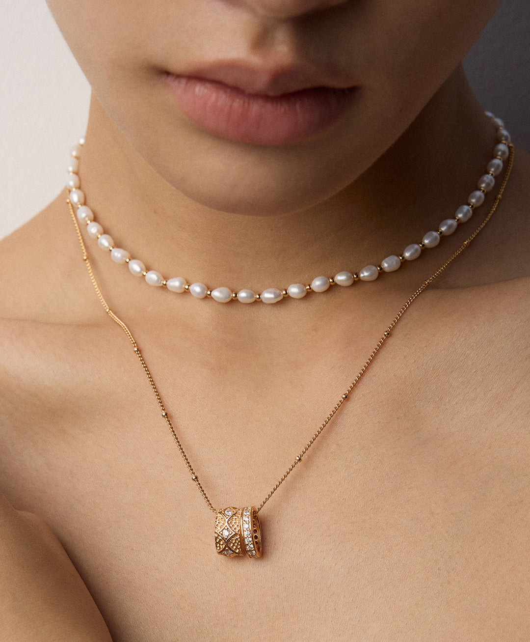 „STELLARE“ – Vintage-Halskette mit Doppelring-Anhänger