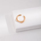 „Luna Curve“ – Verstellbarer Ring mit fließender Kurve