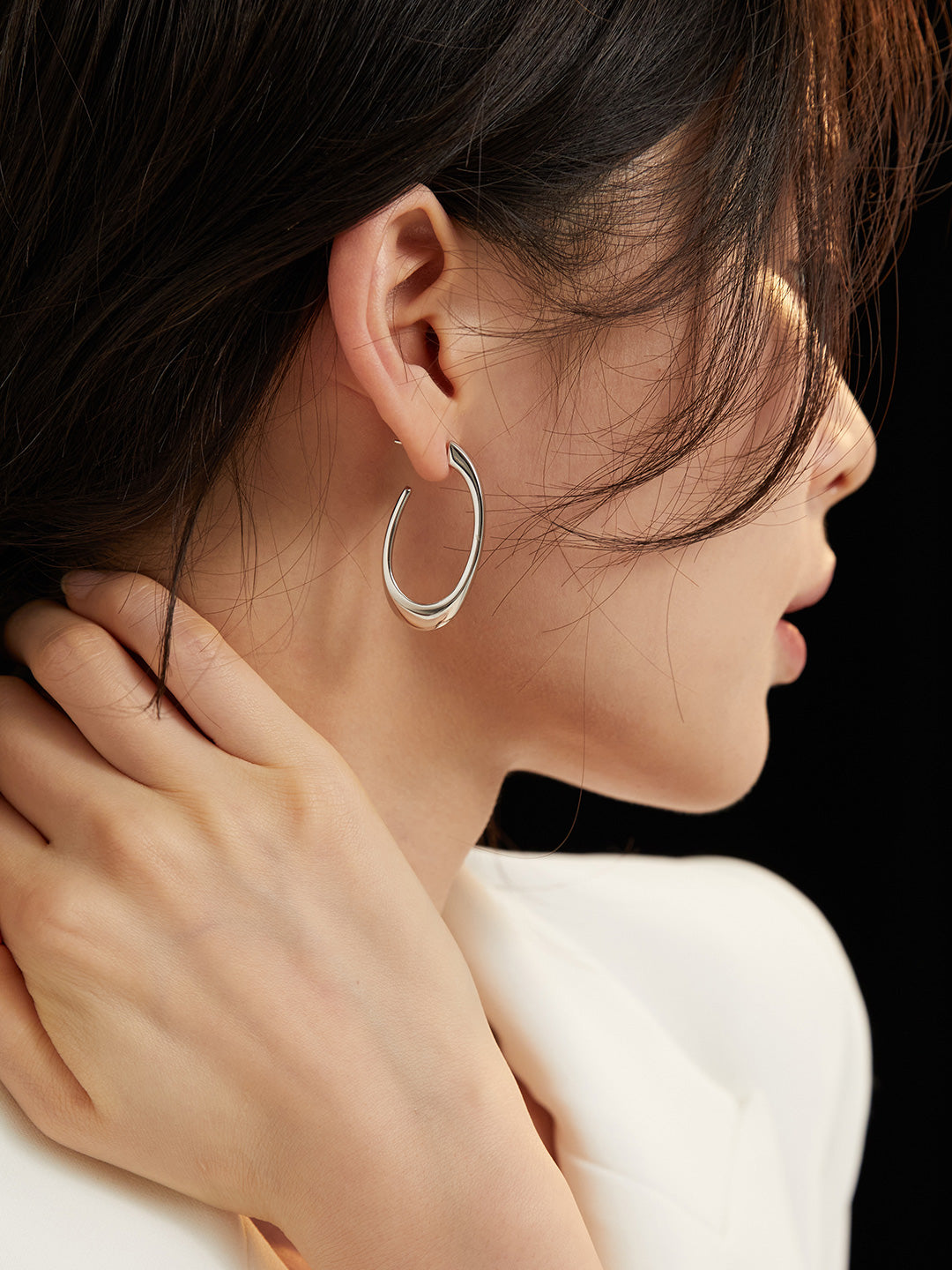 „LUNA“ – Geometrische Designer-Creolen