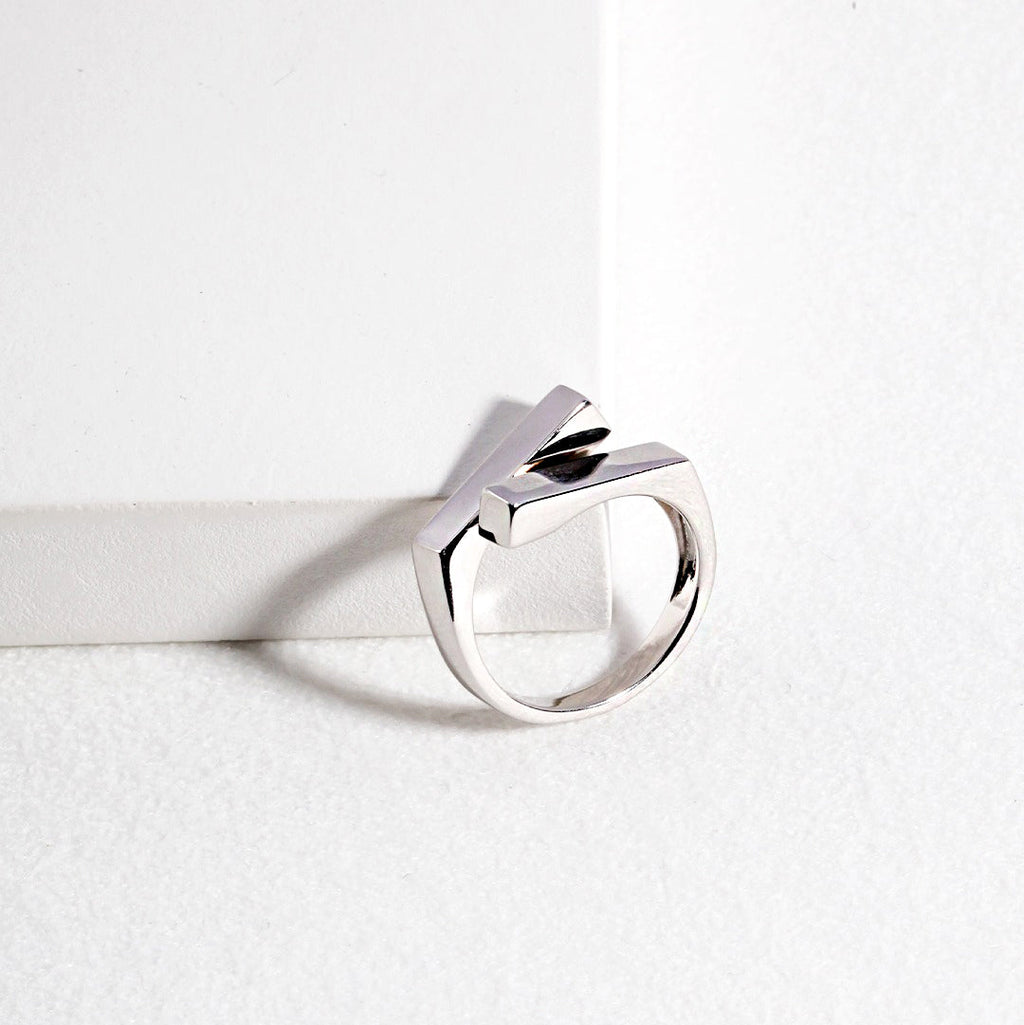 “AVANT” – Modern Essential Adjustable Ring