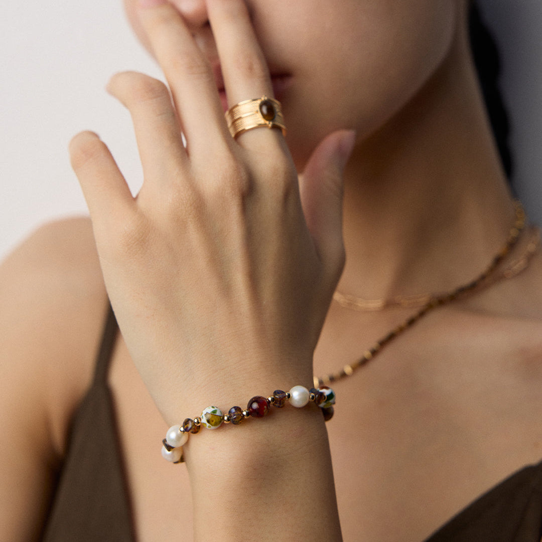 „FLORETTA“ – Armband im Vintage-Stil mit Perlen, tschechischem Glas & Muschelperlen