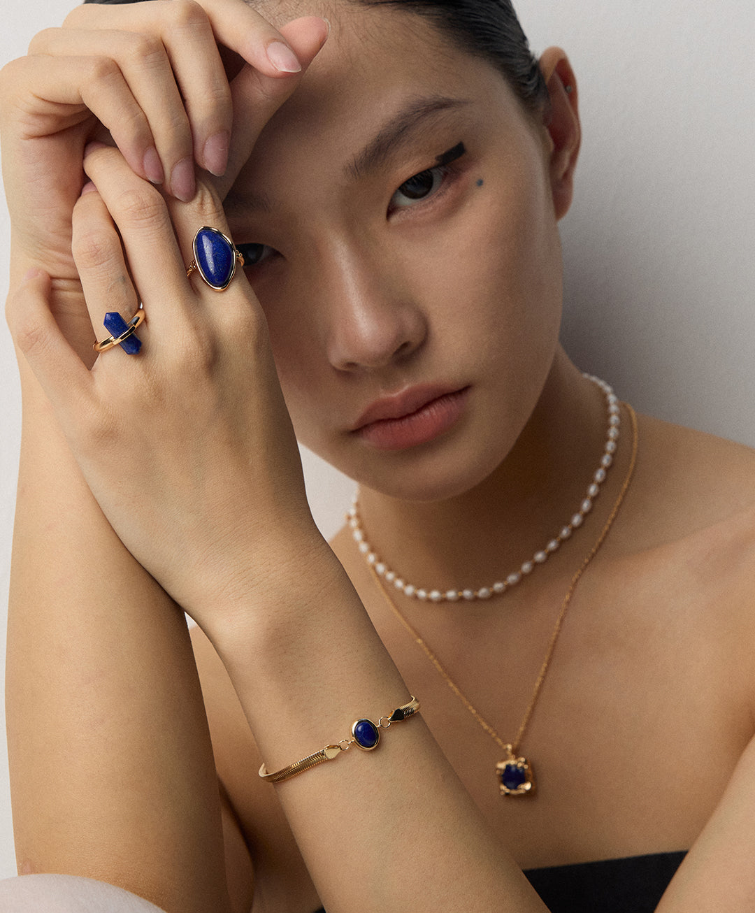 „LUCIA“ – Schlangenkette-Armband mit Lapislazuli