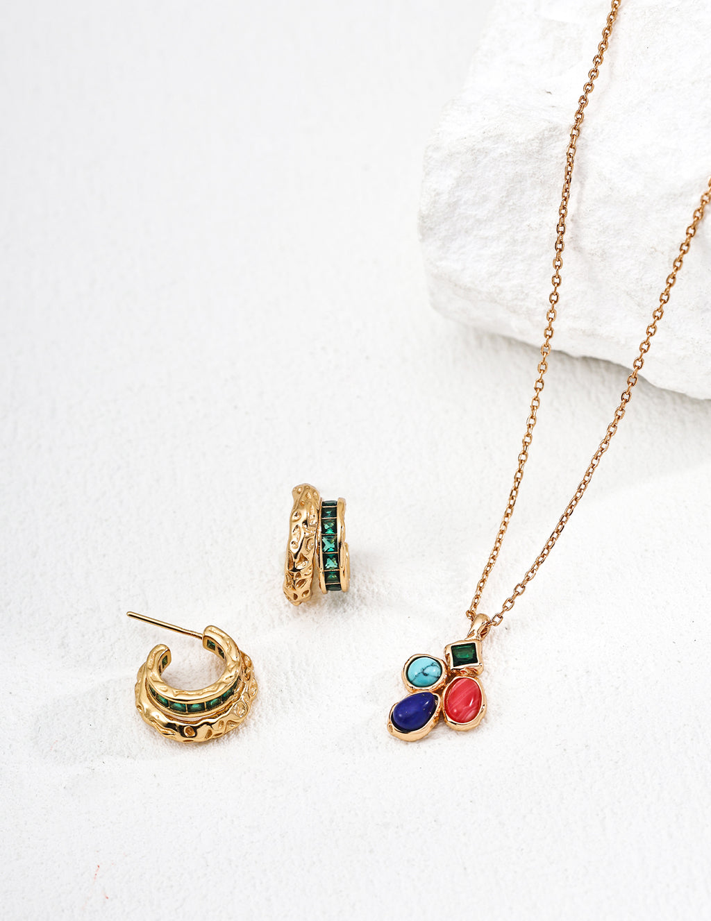 „Mélange“ Halskette kombiniert mit vergoldeten Ohrringen – Damen Schmuck-Set aus 925er Silber.