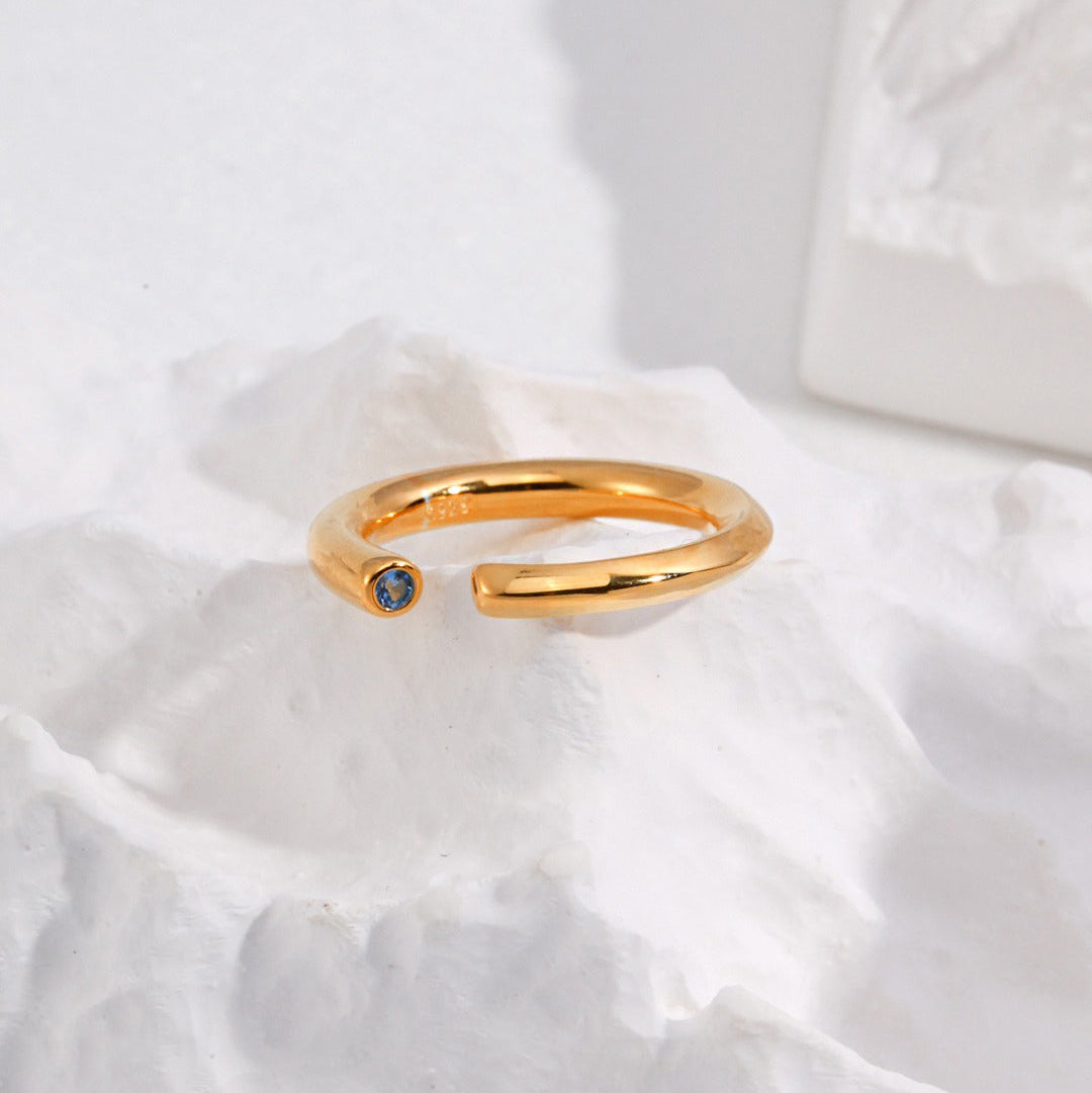 18K vergoldeter Ring aus 925 Silber mit saphirblauer Spitze – elegantes Design für stilbewusste Frauen