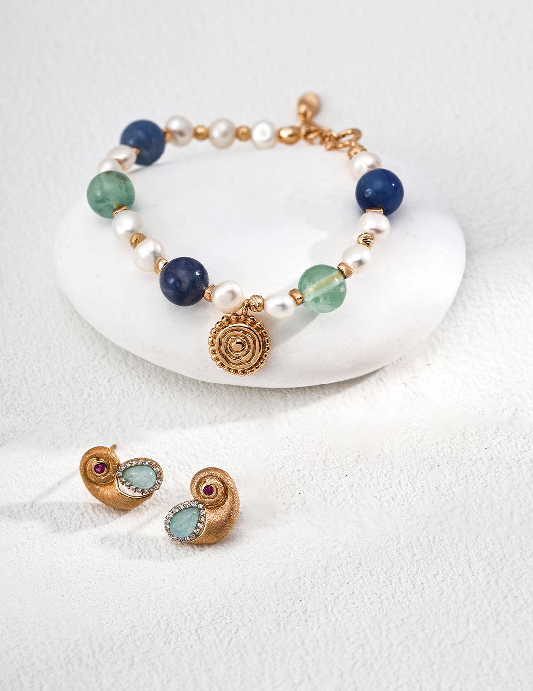 „NAUTILA“ Schmuckset mit Armband und Ohrringen, handgefertigt aus 925er Silber, 18K vergoldet – L.S Jewelry