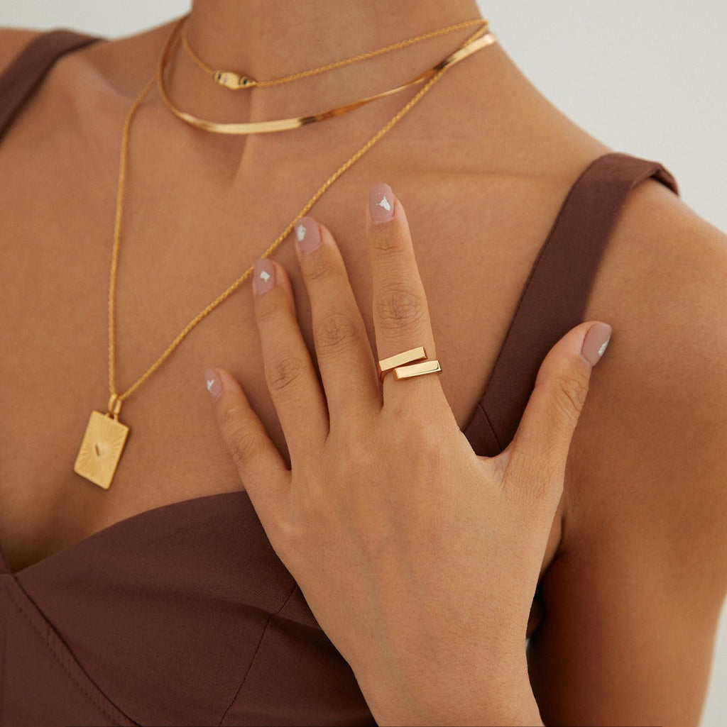 Jewelry Ring im Layering-Styling – moderner Goldschmuck für jeden Tag