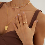 Jewelry Ring im Layering-Styling – moderner Goldschmuck für jeden Tag